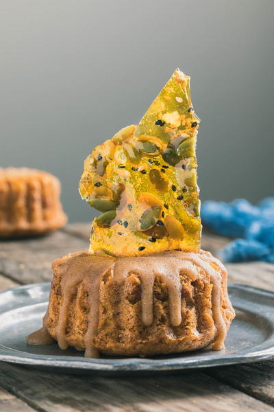 Mini Pumpkin Cakes with Brown Butter Maple Glaze