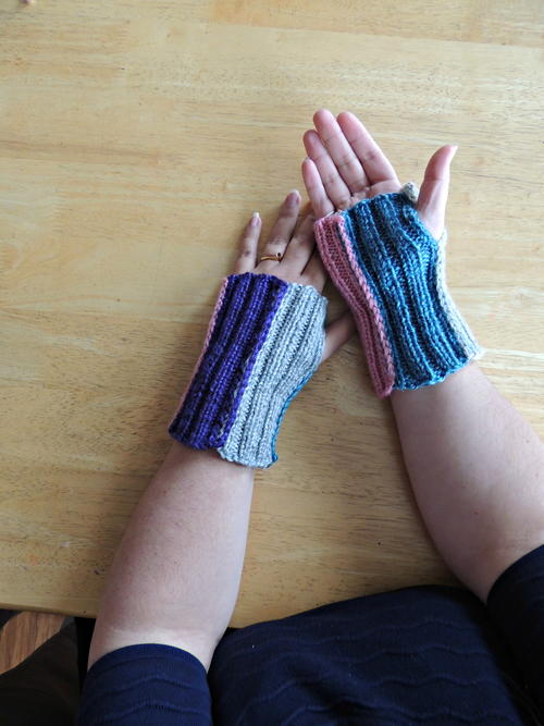 Knit Stripey Mitts