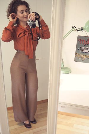 DIY Vintage High-Waisted Pants