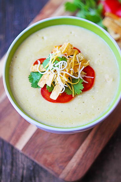 Copycat Chili's Green Enchilada Soup