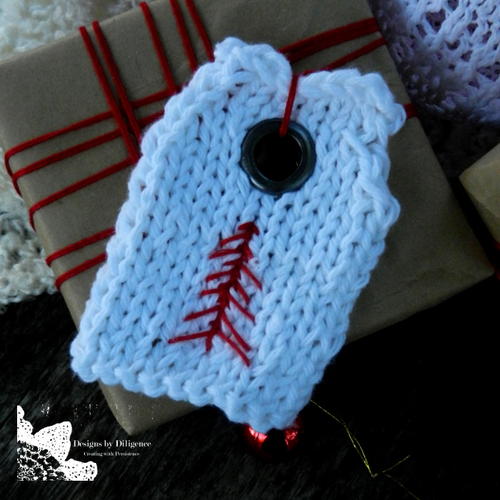 Easy Knit Christmas Tags