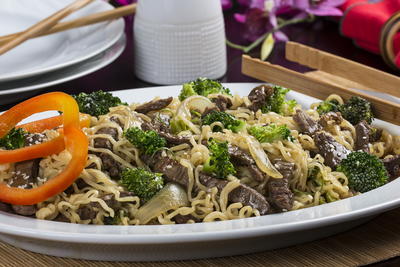 Beef 'n' Broccoli Noodle Toss
