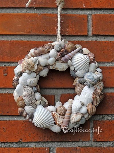 Summer Seashell Wreath