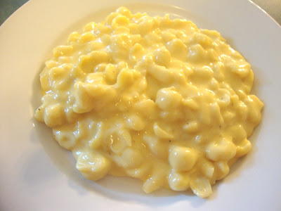 Slow Cooker Creamy Velveeta Shells and Cheese