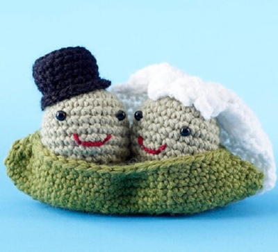 Two Peas in a Pod Amigurumi Crochet Pattern