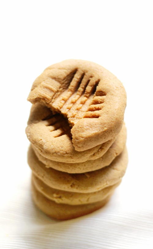 3-Ingredient Old-Fashioned Peanut Butter Cookies (Gluten-Free, Vegan)