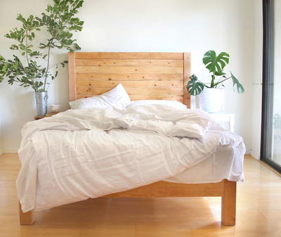 Easy and Beautiful Wood DIY Headboard | DIYIdeaCenter.com