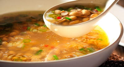 Cafe-Style Ginger and Chili Soy Bean Soup