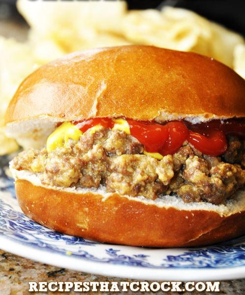 Slow Cooker Cheeseburger Sandwiches