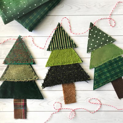 Christmas Tree Banner from Fabric Scraps