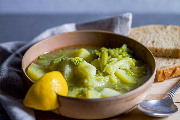 3-Ingredient Savoy Cabbage Stew