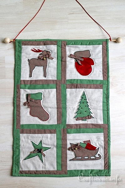 Quilted Rustic Christmas Wall Hanging