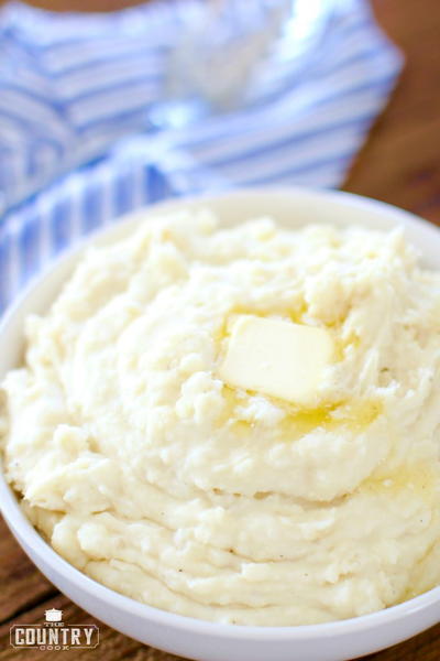 Fancy Slow Cooker Mashed Potatoes