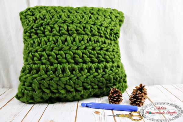 Reversed Cozy Jumbo Yarn Pillow Case