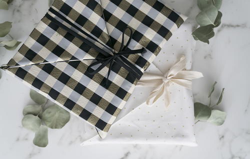 Chic Fabric Envelope Gift Wrap
