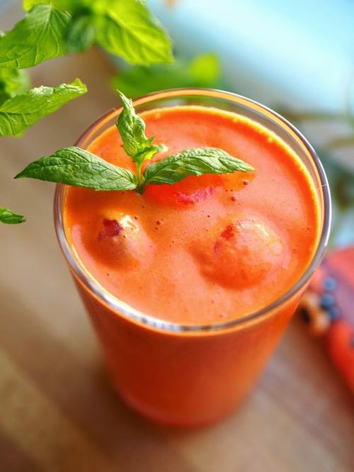 Gingerly Carrot Juice