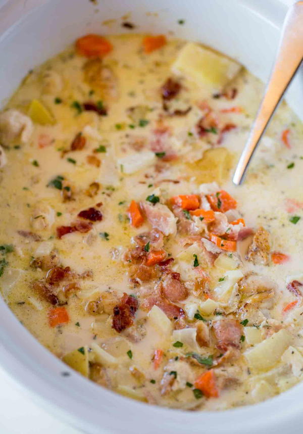 Slow Cooker Bacon Chicken Chowder