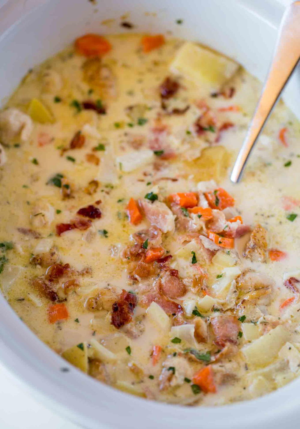 Slow Cooker Bacon Chicken Chowder | FaveSouthernRecipes.com