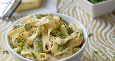 Chicken with Asparagus and Pasta in Creamy Cajun Sauce