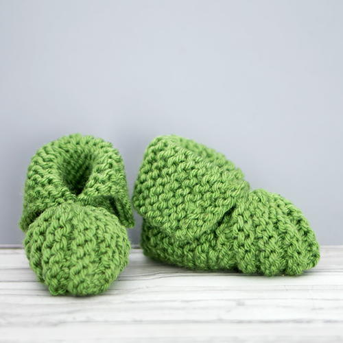 Flat Knit Baby Booties