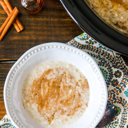 Slow Cooker Maple Cinnamon Oatmeal