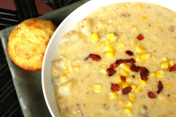 Slow Cooker Corn & Potato Chowder