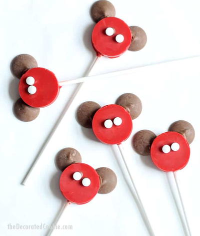 Mickey-Inspired DIY Candy Pops