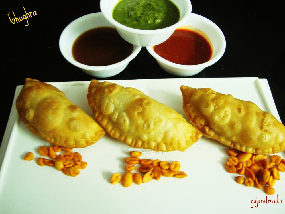Gujrati Mattar Ghugra | RecipeLion.com