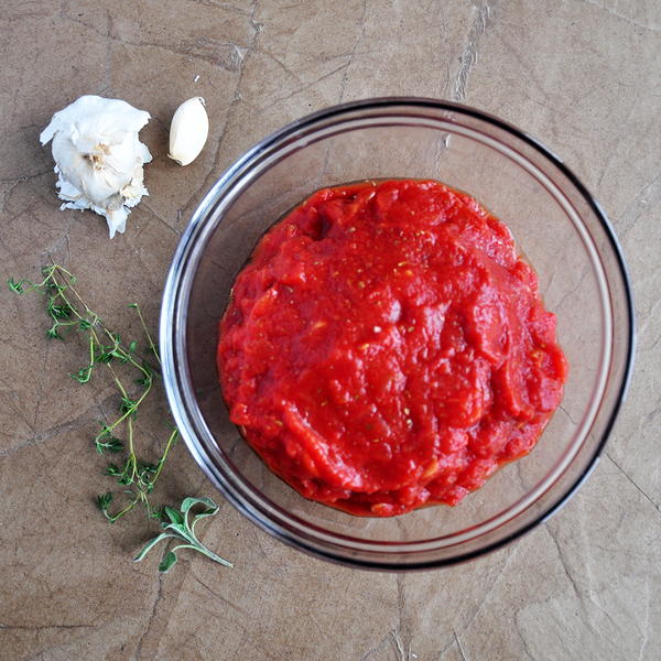 Best Pizza Sauce Recipe for a Chicago Deep Dish