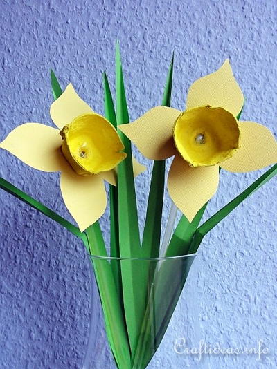 Upcycled Egg Carton Daffodils