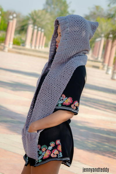 Chloe Hooded Pockets Scarf