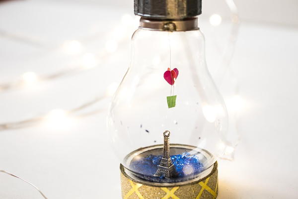 Light Bulb Miniature