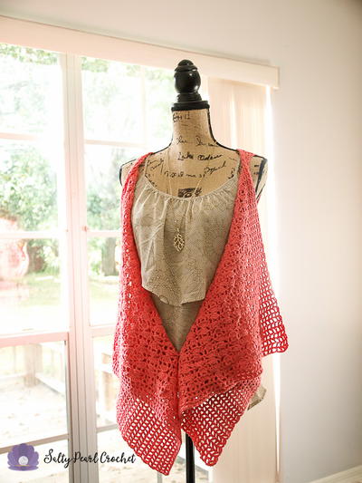 Clamshell Lace Waterfall Vest