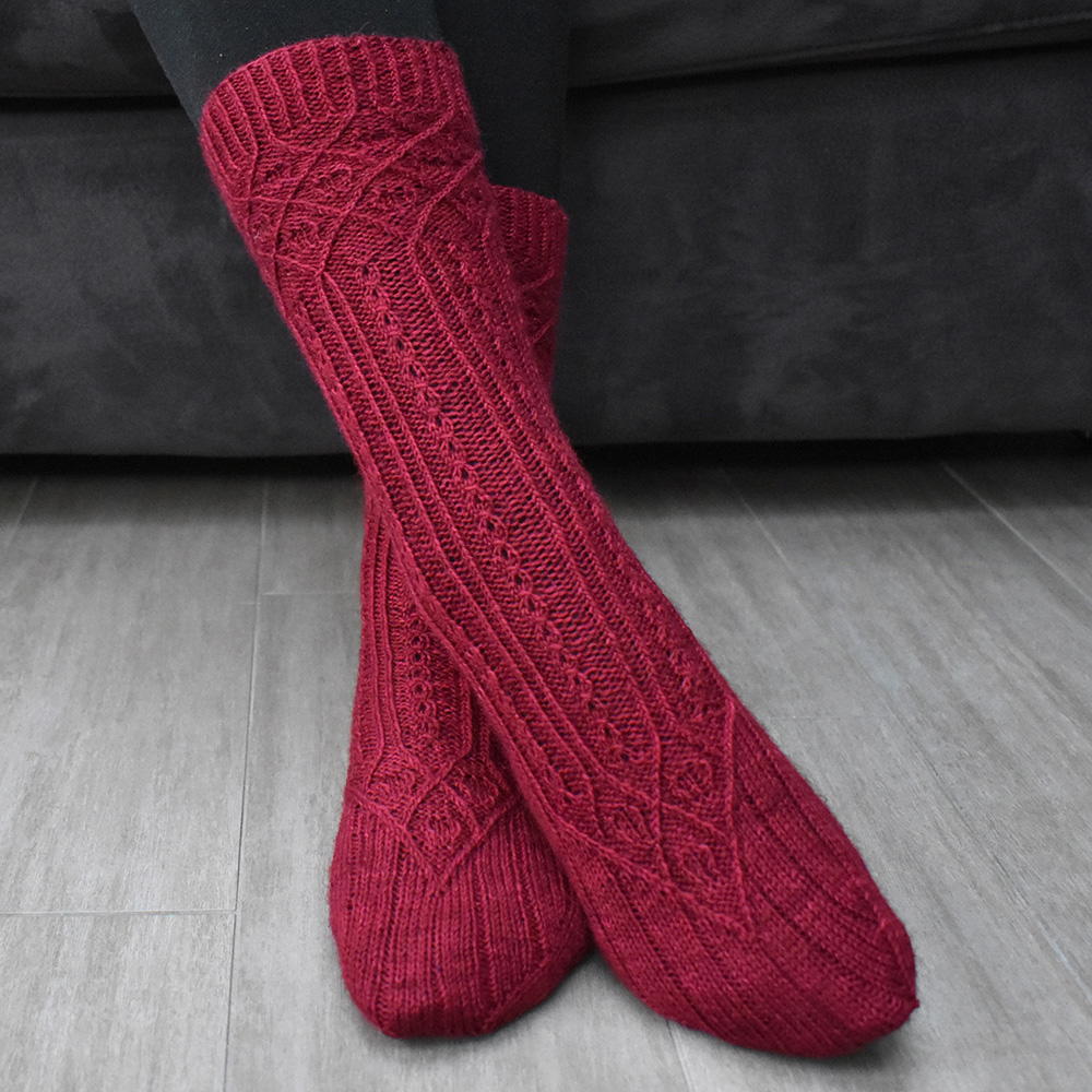Knitted Arch Pattern Gothic Arches | AllFreeKnitting.com