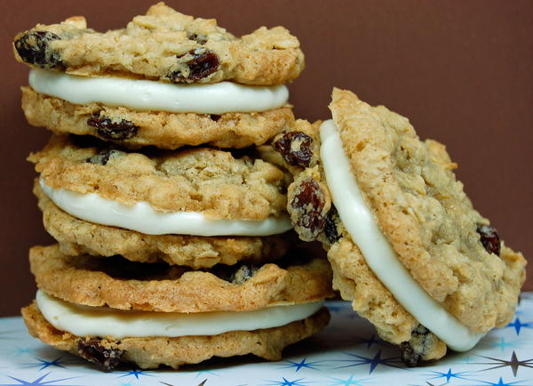 Little Debbie-Inspired Raisin Oatmeal Cookie Recipe