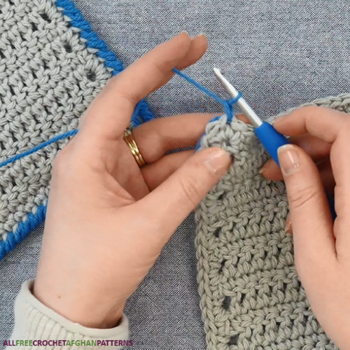 How to Crochet a Border on a Blanket
