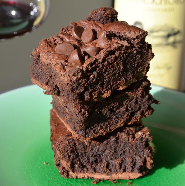 Regular cocoa powder red wine brownies