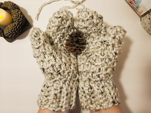 Aspen Tweed Mittens
