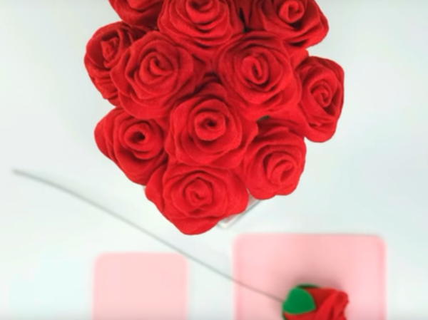 Wonderfully Easy Felt Rose Tutorial