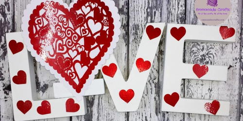LOVE DIY Valentines Day Decoration