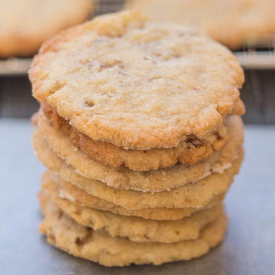 Crunchy Pecan Cookies