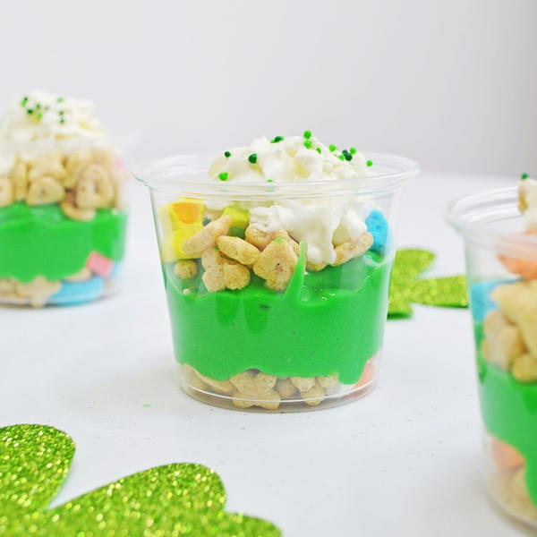 Quick and Easy St. Patrick's Day Pudding Parfaits
