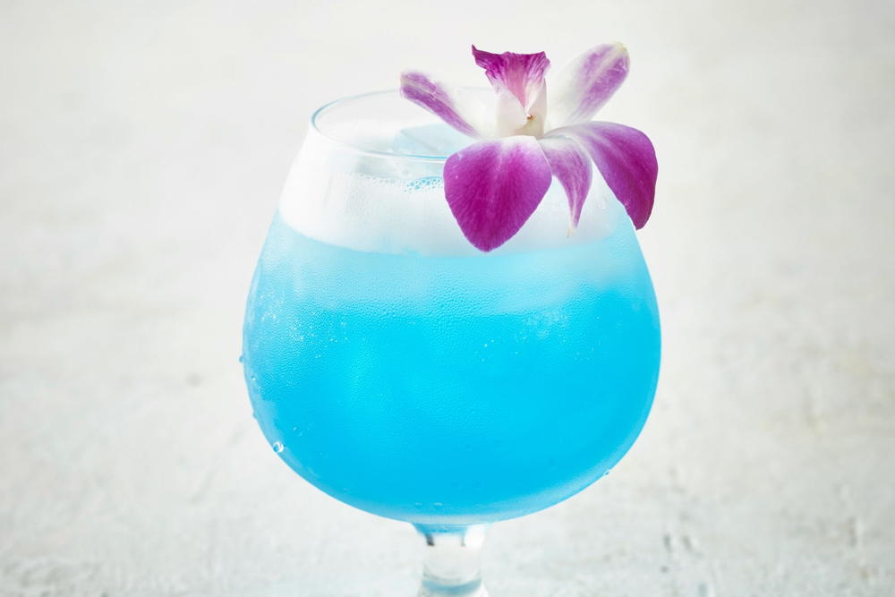 Copycat Bonefish Grill Blue Hawaiian Cocktail | AllFreeCopycatRecipes.com