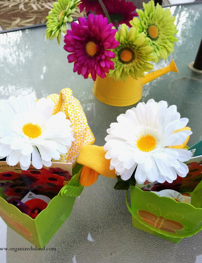 Hello Spring Baskets | AllFreeHolidayCrafts.com