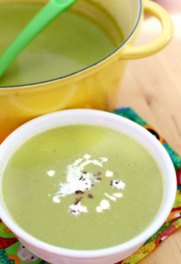 Creamy Asparagus Soup | FaveSouthernRecipes.com
