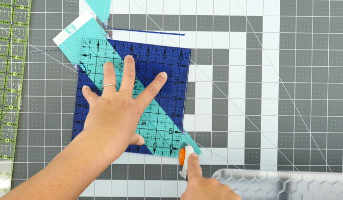 Lattice Square Quilt Block (Video Tutorial) | FaveQuilts.com