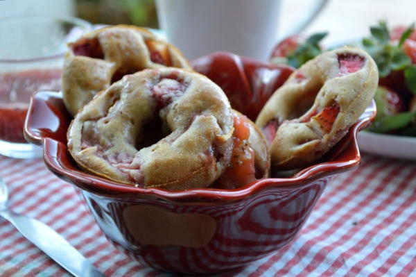 Healthy Strawberry Donuts
