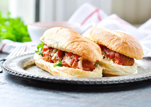 5-Ingredient Dump-and-Bake Meatball Subs