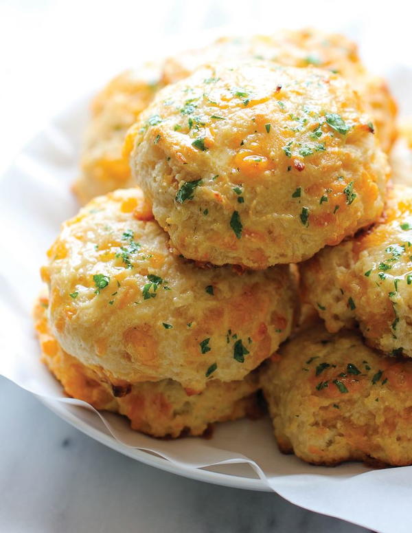 Red Lobster's Cheddar Bay Biscuits Copycat