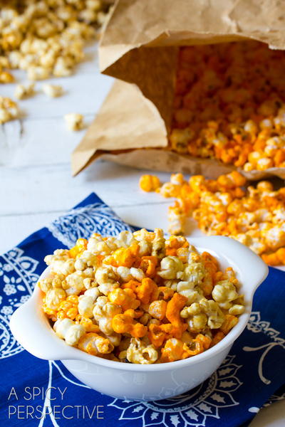 Copycat Garretts Caramel and Cheese Popcorn